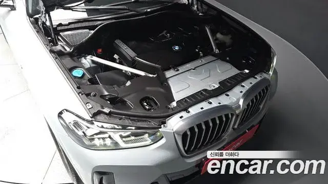 BMW X3 2022 — Photo 8/20