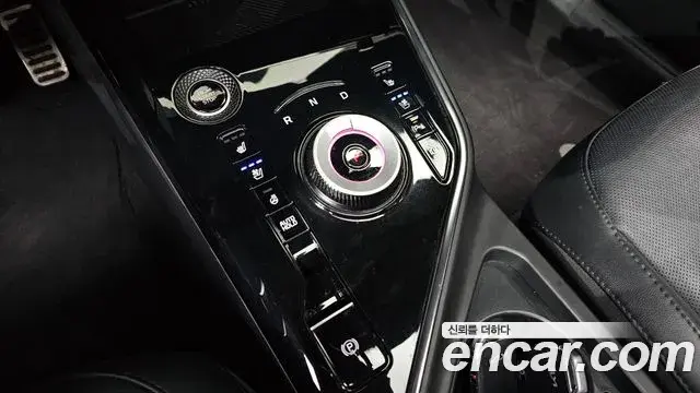 Kia Niro 2022 — Фото 9/20