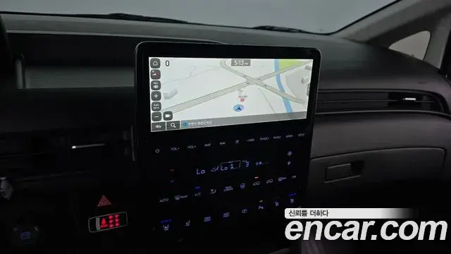 Hyundai Staria 2024 — Фото 12/20
