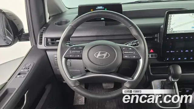 Hyundai Staria 2024 — Фото 13/20
