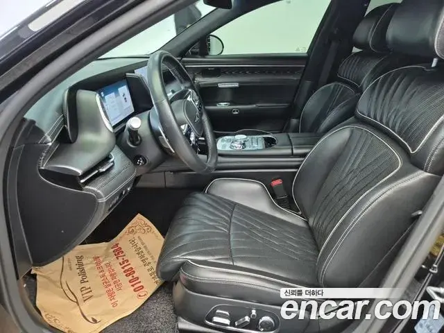 Genesis G90 2022 — ფოტო 15/18