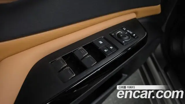 Lexus ES300h 2022 — Photo 7/37