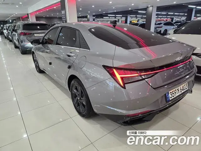 Hyundai Avante 2023 — Фото 1/19