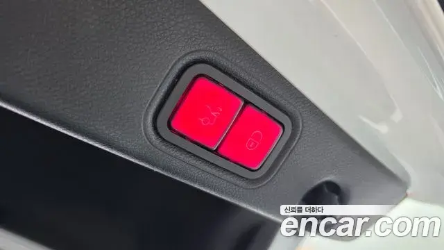 Mercedes-Benz E-Class 2020 — Фото 16/20