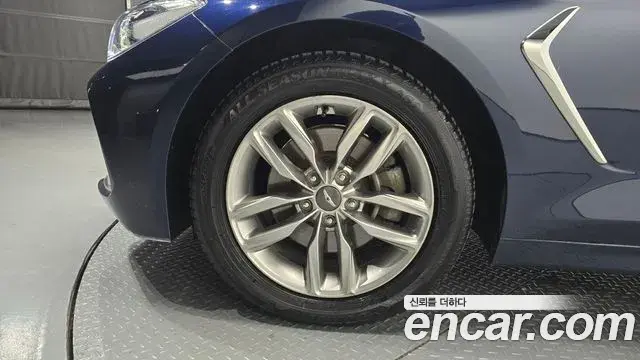 Genesis G70 2019 — Şəkil 19/20