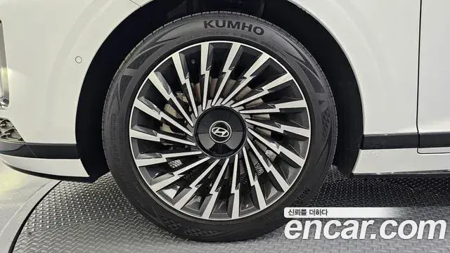 Hyundai Grandeur Hybrid 2023 — Photo 29/31
