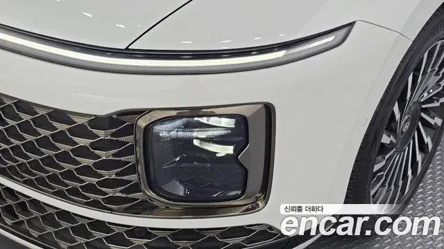 Hyundai Grandeur Hybrid 2023 — Photo 21/31
