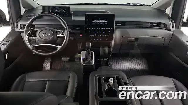 Hyundai Staria 2023 — Şəkil 9/31