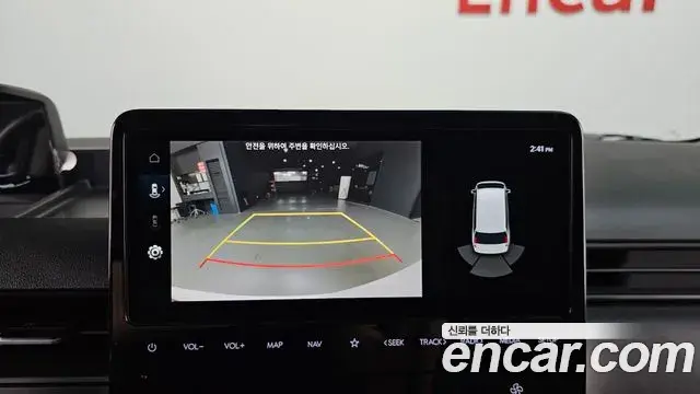 Hyundai Staria 2023 — Şəkil 19/31