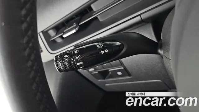 Hyundai Staria 2023 — Şəkil 26/31