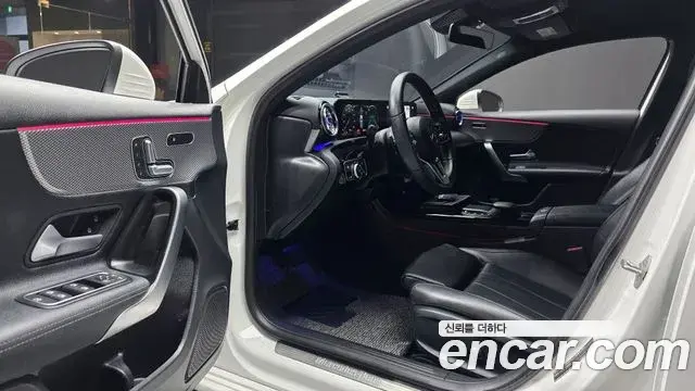 Mercedes-Benz A-Class 2021 — Şəkil 32/32