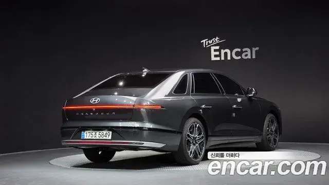 Hyundai Grandeur Hybrid 2025 — Photo 4/20