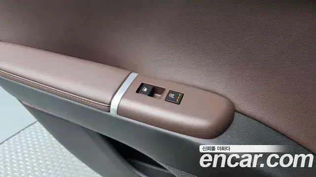 Hyundai Grandeur Hybrid 2025 — Photo 11/20