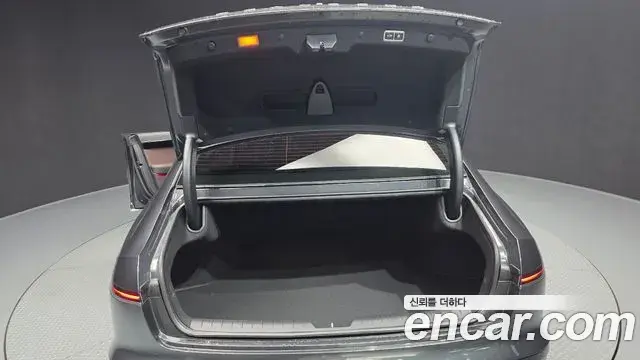 Hyundai Grandeur Hybrid 2025 — Photo 12/20