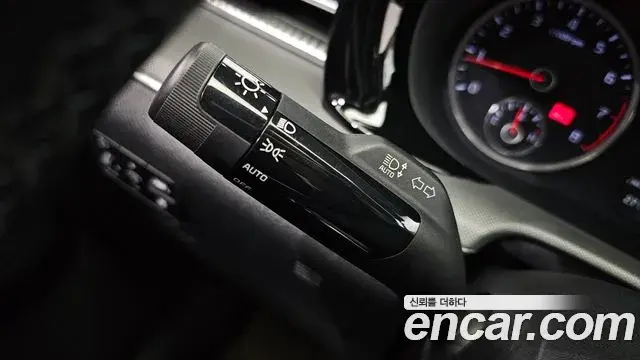 Kia K5 2021 — ფოტო 6/33