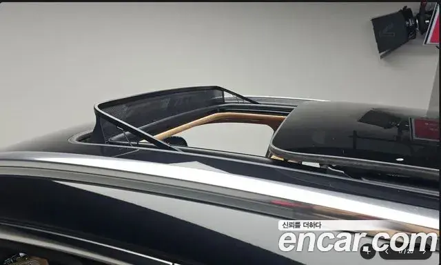 Genesis GV80 2023 — Photo 1/20