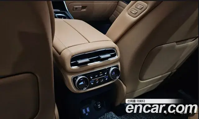 Genesis GV80 2023 — Photo 13/20