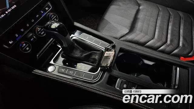 Volkswagen Arteon 2019 — ფოტო 12/20