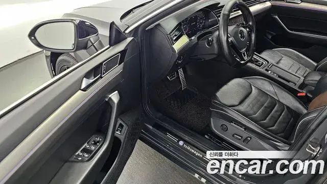 Volkswagen Arteon 2019 — ფოტო 5/20