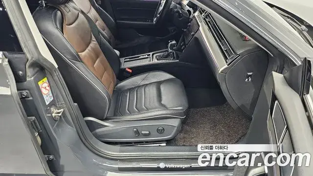 Volkswagen Arteon 2019 — ფოტო 8/20