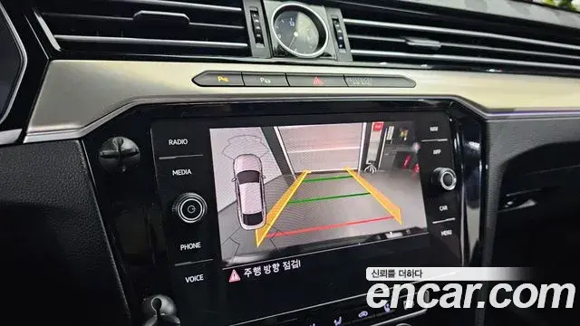 Volkswagen Arteon 2019 — ფოტო 19/20