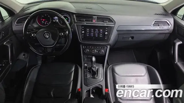 Volkswagen Tiguan 2018 — Şəkil 9/20