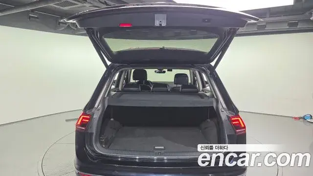Volkswagen Tiguan 2018 — Şəkil 3/20