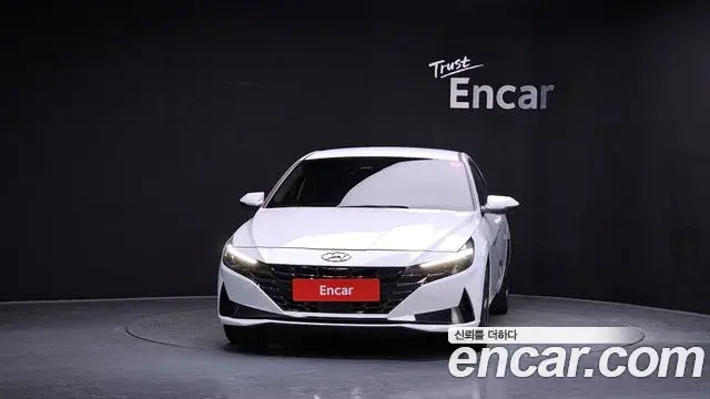 Hyundai Avante 2023 — Фото 2/20