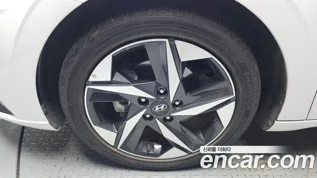 Hyundai Avante 2023 — Фото 4/20