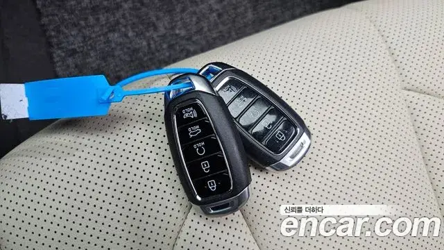 Hyundai The New Avante Hybrid 2023 — ფოტო 4/36
