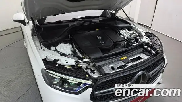 Mercedes-Benz GLC-Class 2023 — Фото 6/20