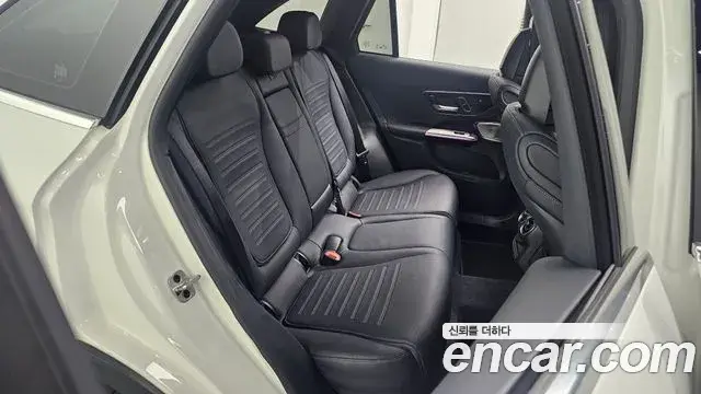 Mercedes-Benz GLC-Class 2023 — Фото 11/20