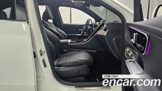 Mercedes-Benz GLC-Class 2023 — Photo 11/30