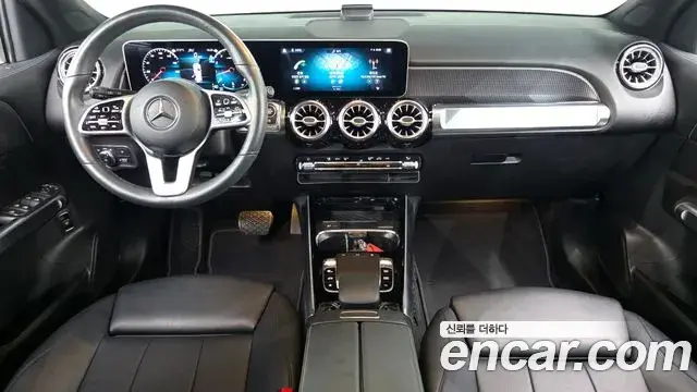 Mercedes-Benz GLB-Class 2020 — Şəkil 12/29