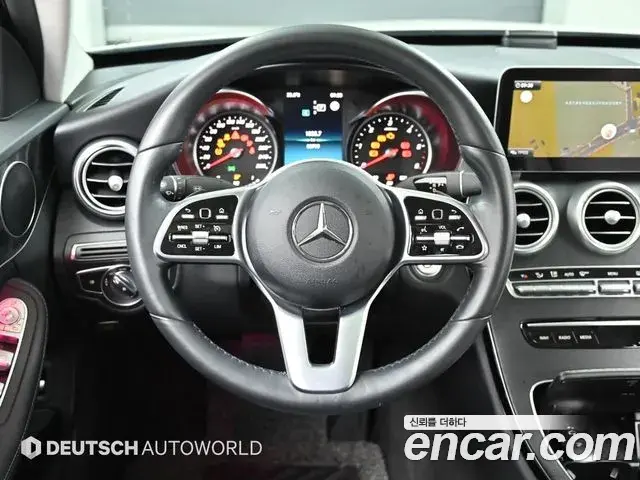 Mercedes-Benz C-Class 2019 — ფოტო 16/20