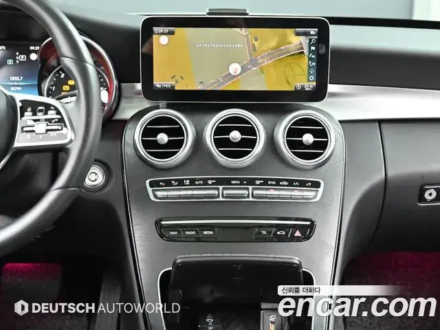 Mercedes-Benz C-Class 2019 — ფოტო 20/20