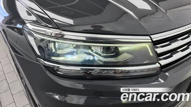 Volkswagen Tiguan 2019 — Photo 25/33
