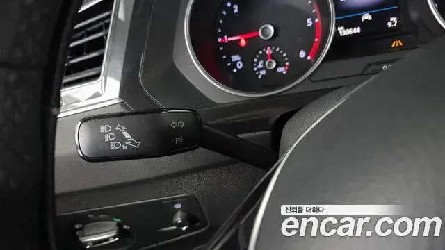 Volkswagen Tiguan 2019 — Photo 27/33