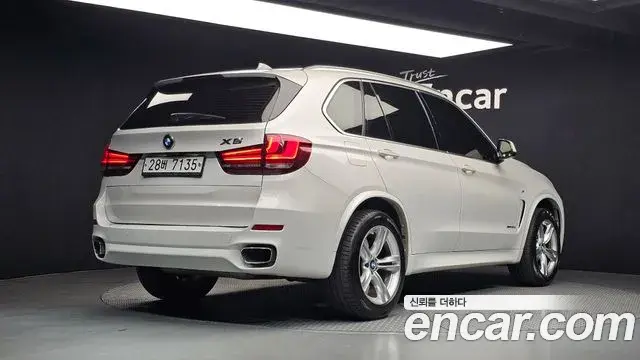BMW X5 2018 — Фото 2/20