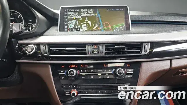 BMW X5 2018 — Фото 14/20