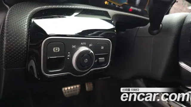 Mercedes-Benz A-Class 2022 — Şəkil 12/20