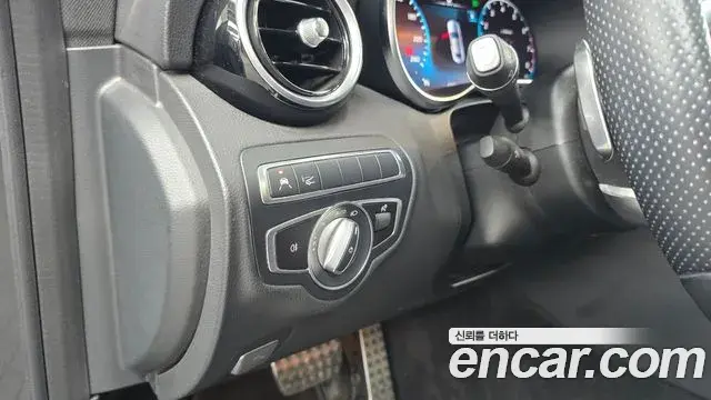 Mercedes-Benz C-Class 2020 — Фото 18/20