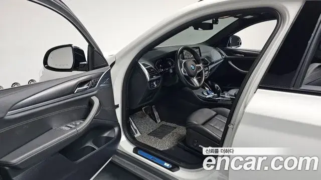 BMW X4 2020 — Şəkil 8/34