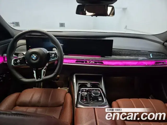 BMW 7 Series 2024 — Photo 7/20