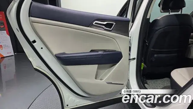 Kia Sportage 2021 — Photo 30/30
