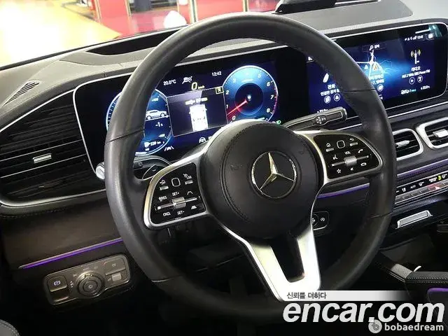Mercedes-Benz GLE-Class 2022 — ფოტო 6/20