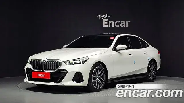 BMW 5 Series 2025 — Şəkil 8/20