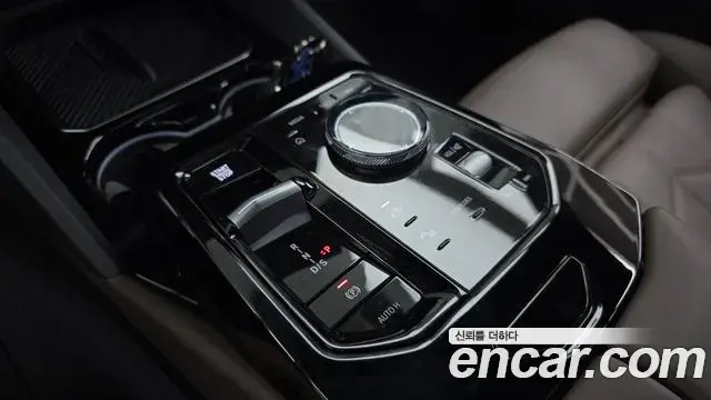 BMW 5 Series 2025 — Şəkil 19/20
