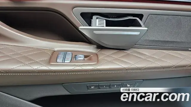 BMW 7 Series 2022 — Photo 21/35
