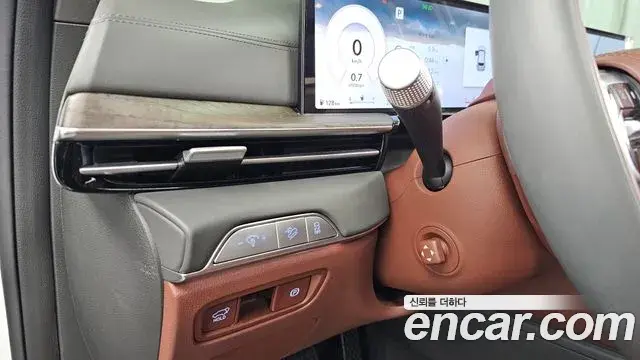Genesis GV80 2024 — ფოტო 14/38